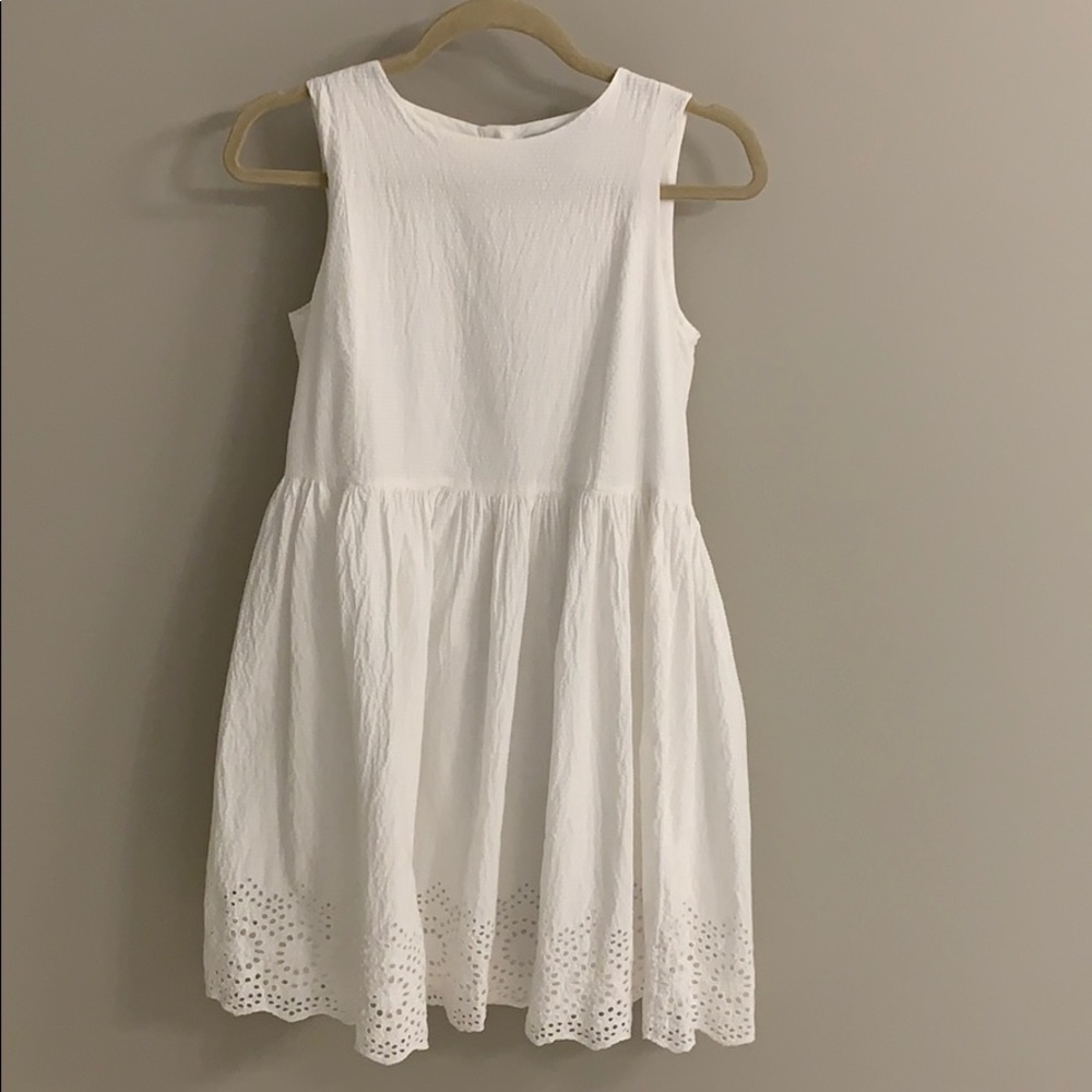 Vineyard Vines white dress